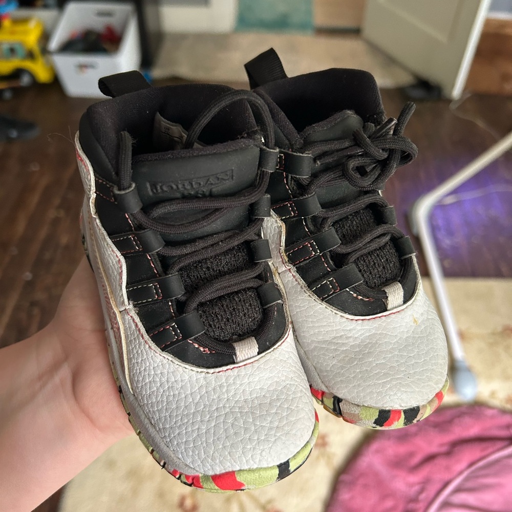 Boy Jordans Size 7c